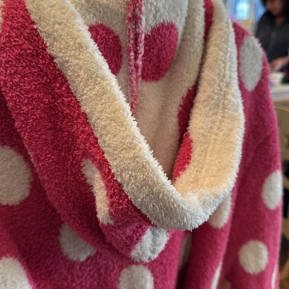 💕HP💕Barefoot Dreams polka dot short hooded pink robe - Picture 8 of 10